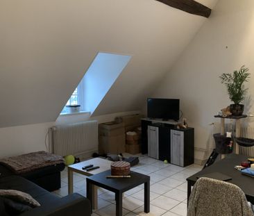 APPARTEMENT TYPE 3 DANS UN IMMEUBLE SUR AMBOISE - Photo 5