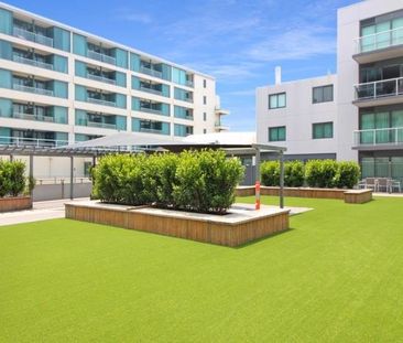 4703/4 Yarra Street, Geelong - Photo 2