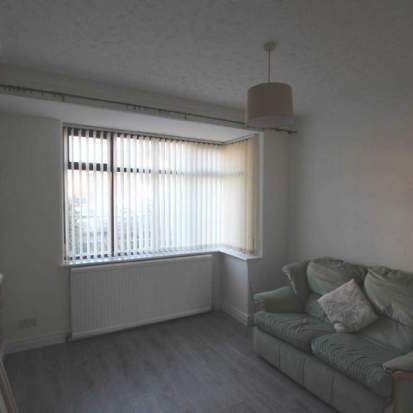 3 bedroom property to rent in Manchester - Photo 1