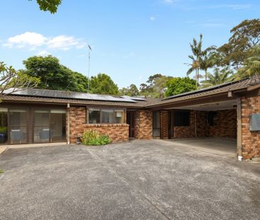 Spacious Family Oasis with Pool � Moments to Mona Vale Village - 6 ... - Photo 3