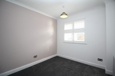 5 bedroom detached house to rent - Photo 5