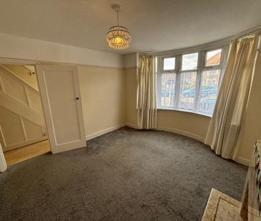 William Bristow Road, Cheylesmore - Photo 1