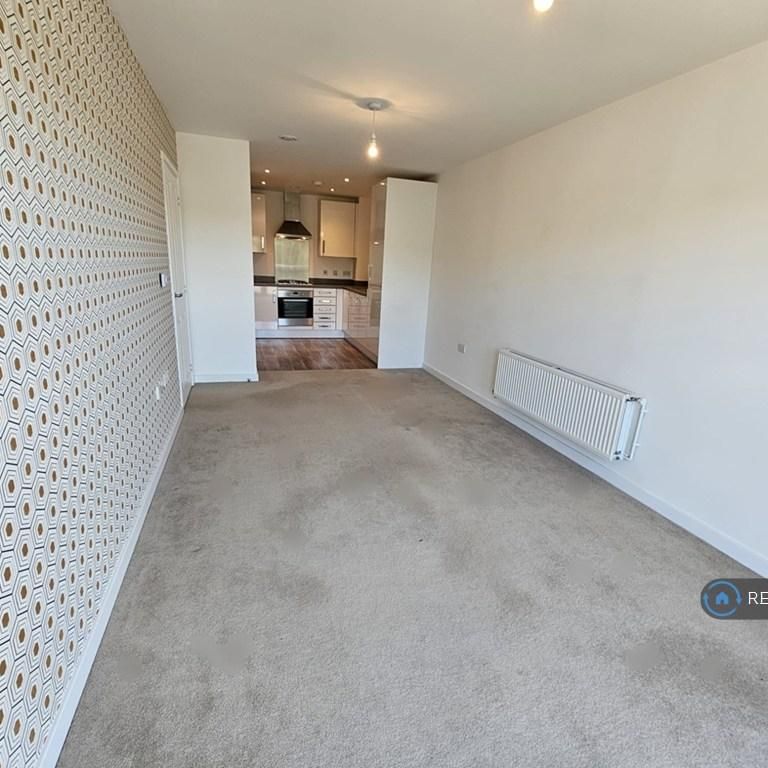 1 bedroom flat to rent - Photo 1