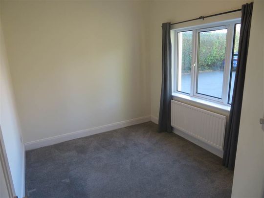 Apt 8 23 Knock Road, Belfast, BT5 6LA - Photo 1