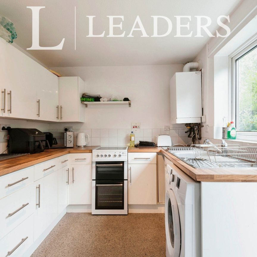 2 bedroom house to rent Keats Way, Hitchin, Hertfordshire, SG4 - Photo 1