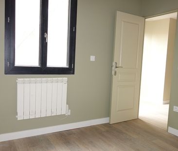 Location Appartement 2 pièces 32m² NIMES 30000 - Photo 2