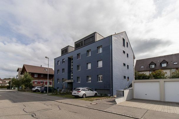 Topmoderne 3.5-Zimmer-Dachwohnung in Niederscherli - Foto 1