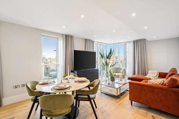 3 bedroom flat to rent - Photo 1