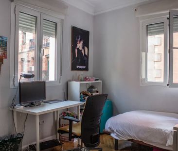 San Dimas, Madrid Capital, Community of Madrid 28015 - Photo 3