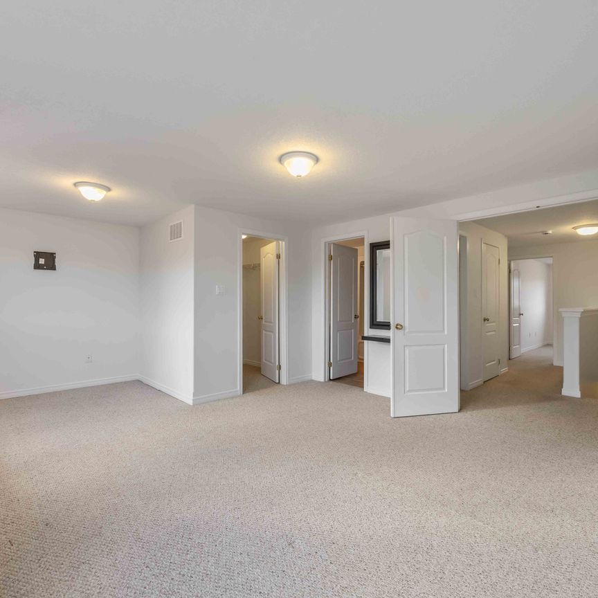 For Lease - 87 Warman Street, New Tecumseth, Ontario - Photo 1