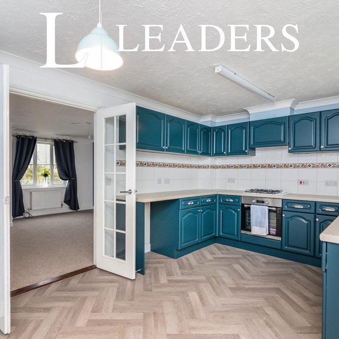 3 bedroom semi-detached house to rent - Photo 1