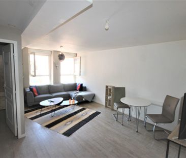 Location Appartement 2 pièces 43m² NEUVILLE SUR SAONE 69250 - Photo 1