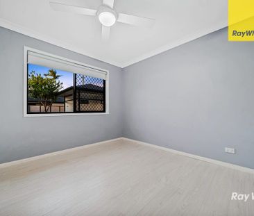 Stylish & Spacious Family Home in Sought-After Kuraby With Solar - Photo 6