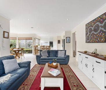 13 Robinson Street, Clayton VIC 3168 - House For Rent | Domain - Photo 1