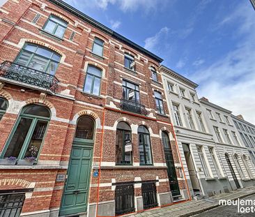 Lichtrijk appartement in het historisch centrum - Foto 1