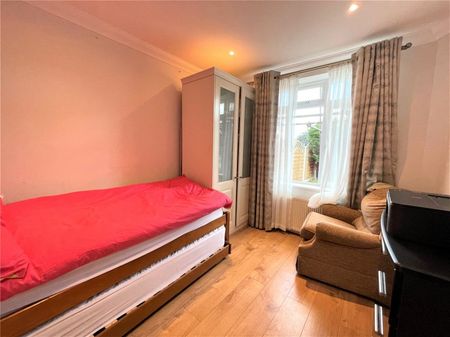 Charlton Road, Shepperton, Surrey,TW17 - Photo 4