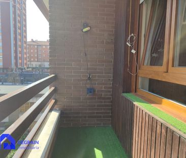 Alquiler de piso en Calle Rafael Altamira - Photo 3