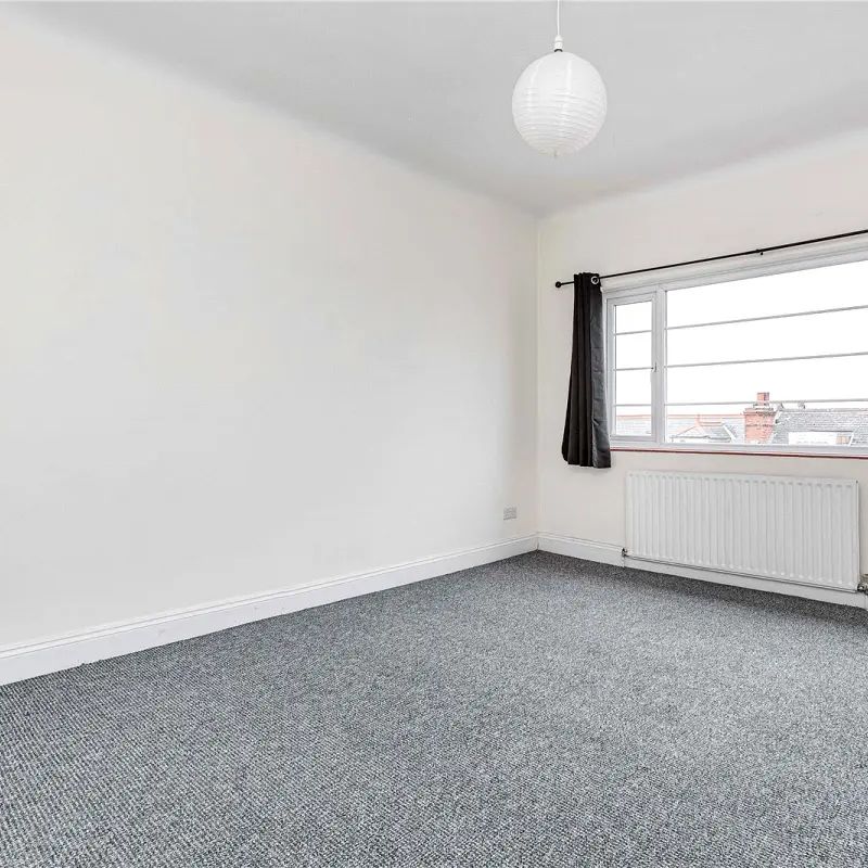 2 bedroom flat in Terrapin Road - Photo 1