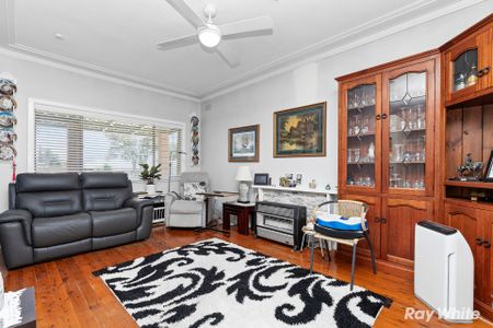 A Hidden Gem Awaits - Photo 2