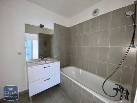 Location Appartement 3 pièces 62m² LE RAINCY 93340 - Photo 2