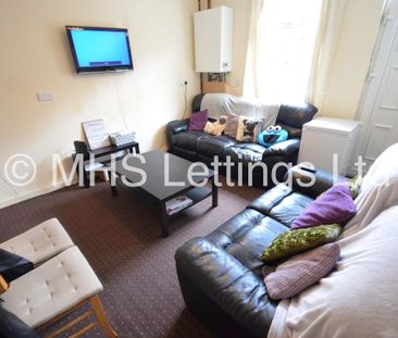4 Bedroom Mid Terraced House for rent in Ashville Avenue - Photo 2