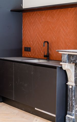 Authentiek gerenoveerd gelijkvloers appartement in Temse - Photo 2