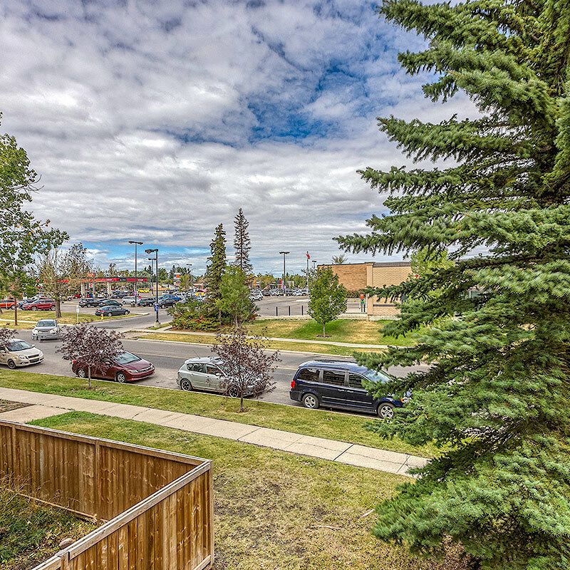 5300 Rundlehorn Drive NE, Calgary - Photo 1