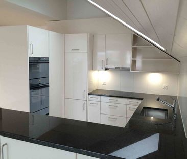 3.5 Zimmer, 111 m², 2. Stock - Photo 2