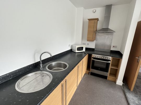 2 Bed Flat, Springfield Court, M3 - Photo 1