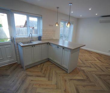 Holmes Park,Eastrington - Photo 6