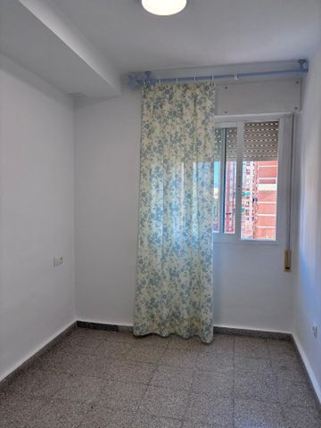 Piso de alquiler en Calle Guindaleta, 4, La Luz - El Torcal - Photo 2