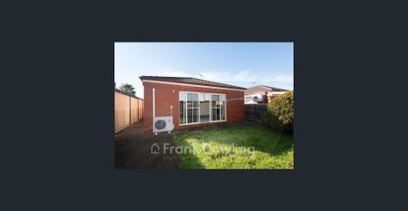 2/39 Saratoga Cres, Keilor Downs VIC 3038 - Photo 3
