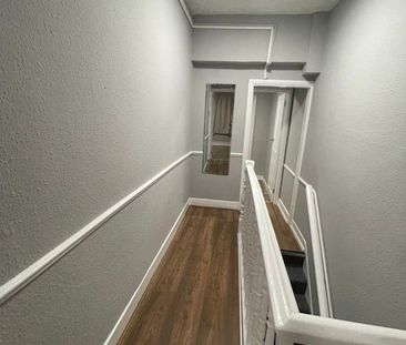 Room in a Shared House, Desford Road, E16 - Photo 4