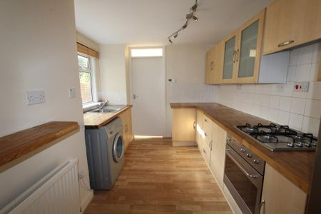 1 bedroom flat to rent - Photo 4