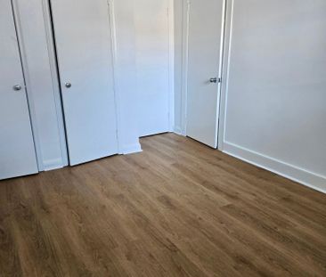 For Lease - 430 Ridelle Avenue Unit# 1, Toronto, Ontario - Photo 5