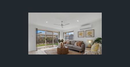 Spacious Four-Bedroom Home Opposite a Leafy Nature Reserve - Photo 2