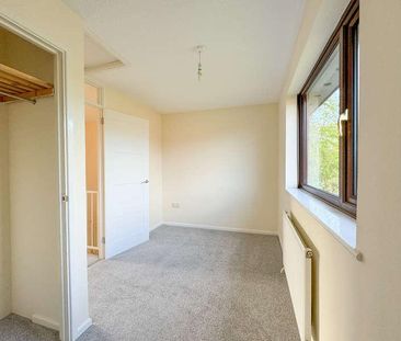 Weston Way, CB8 - Photo 4