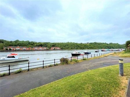 Friars Wharf Apartments, Gateshead, Newcastle Upon Tyne, NE10 - Photo 5