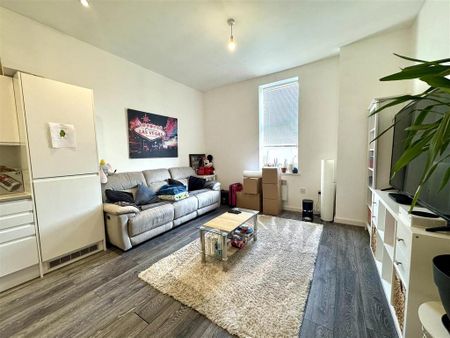 2 bedroom apartment to rent - Photo 3