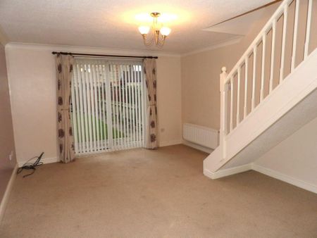 2 bedroom terraced house to rent - Photo 4