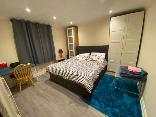 2 Bed Flat, Bevois Mansions, SO14 - Photo 1