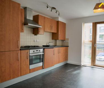 2 bedroom flat to rent - Photo 5