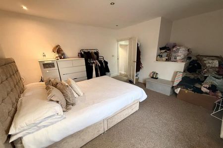2 Bedroom Terraced To Let - Photo 4