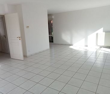 Location maison 5 pièces 86 m² à Mâcon (71000) TRES CALME AGGLOMERA... - Photo 1