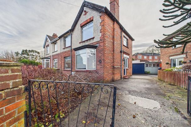 4 bedroom house of multiple occupation to rent - Photo 1