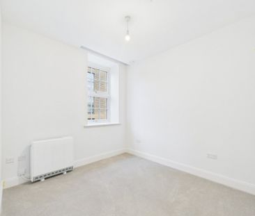 Memorial Avenue, Slough, Berkshire,SL1 - Photo 1