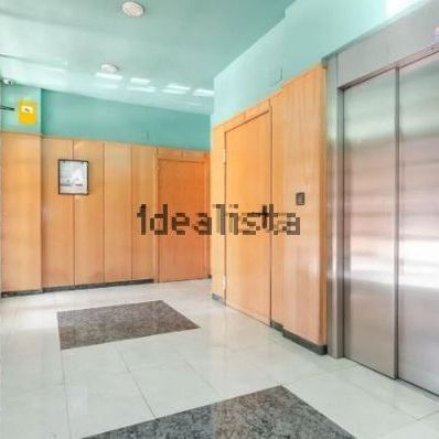 Alquiler de piso en Plaza Consejo de Europa, 1 - Photo 1