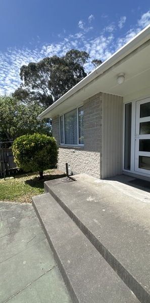 Front Unit – Great Location - Photo 1