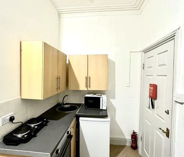 Studio Flat, Barnsley Road, S4 - Photo 1