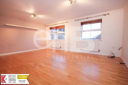 2 bedroom flat to rent - Photo 2